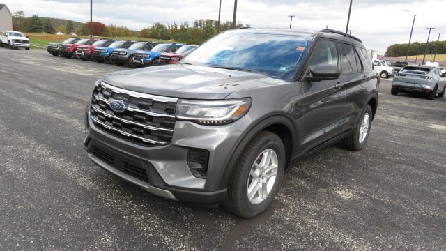 New 2026 Ford Explorer Active AWD/4WD image 3