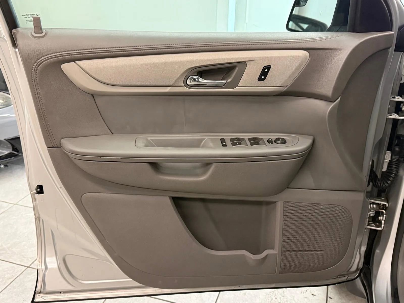 Used 2013 Chevrolet Traverse LS image 20