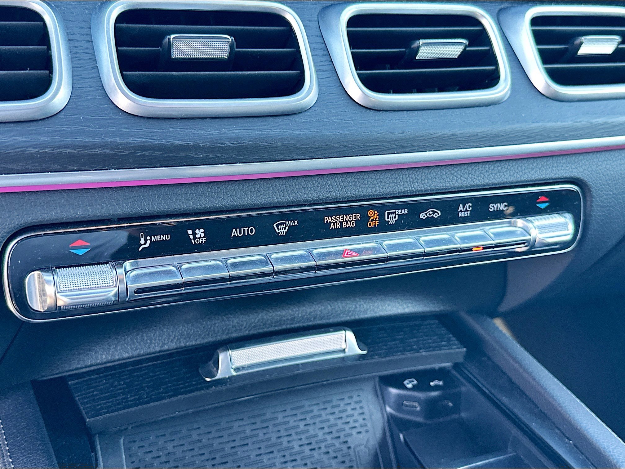 Used 2023 Mercedes-Benz GLE 350 w/ Premium Package image 14