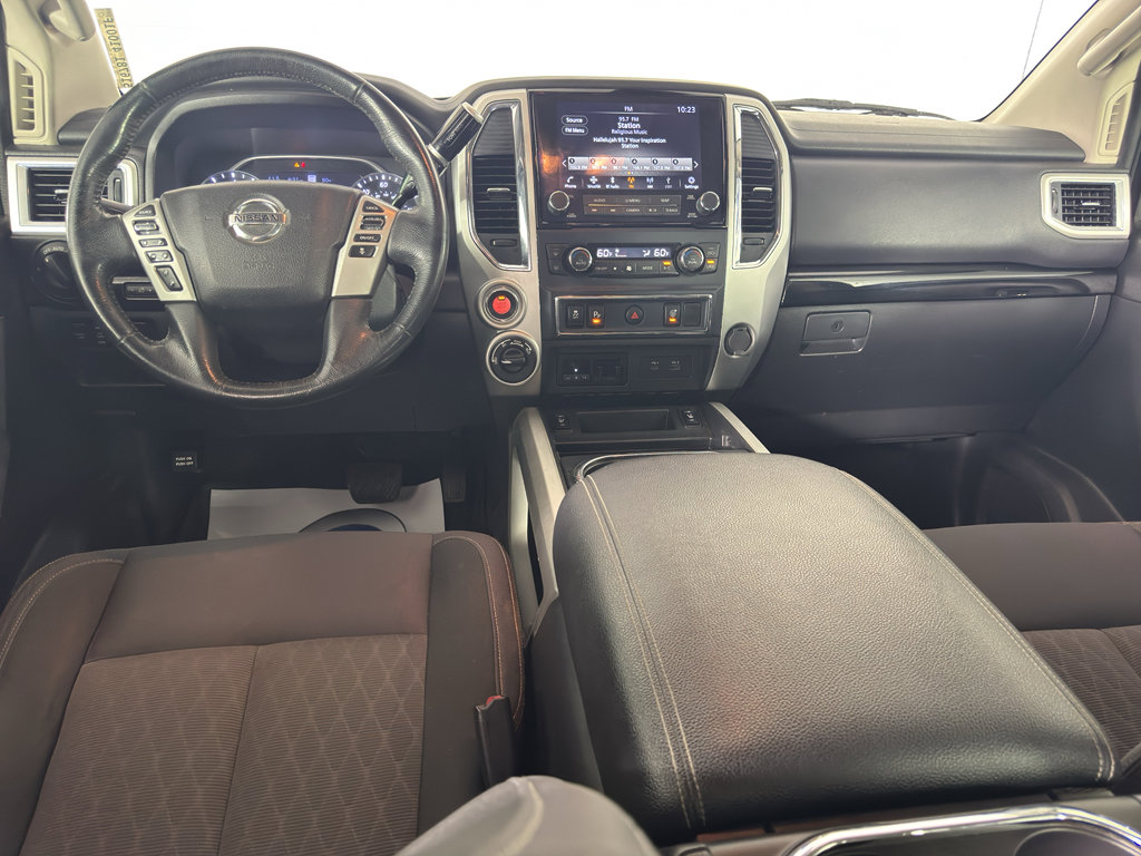 Used 2021 Nissan Titan SV w/ SV Convenience Package AWD/4WD image 33