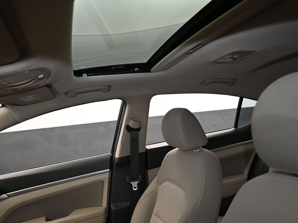 Used 2020 Hyundai Elantra Value Edition image 11
