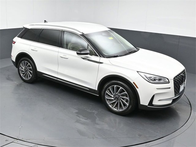 Certified 2023 Lincoln Corsair Reserve w/ Towing Package image 45