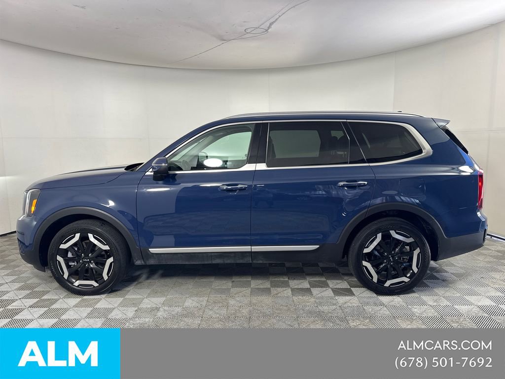 Used 2025 Kia Telluride S FWD image 11