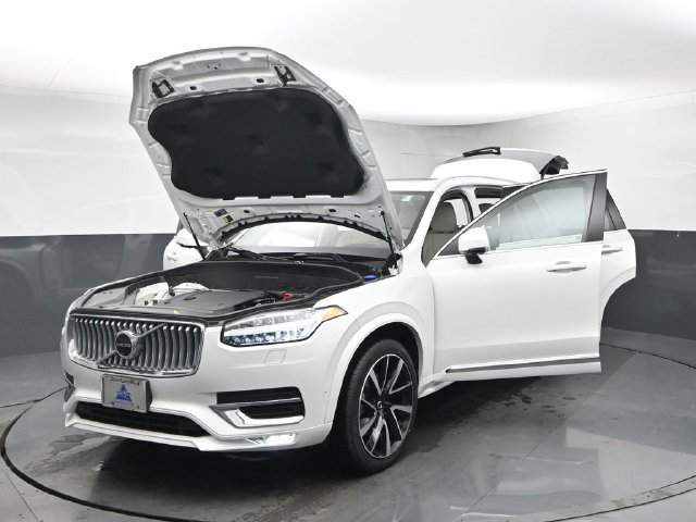 Used 2024 Volvo XC90 B6 Ultimate w/ Protection Package Premier AWD/4WD image 50