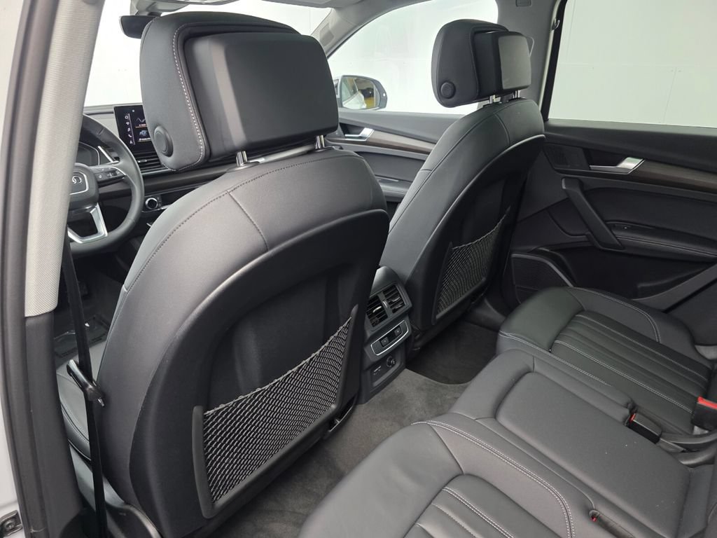 Used 2023 Audi Q5 2.0T Premium Plus w/ Premium Plus Package AWD/4WD image 15