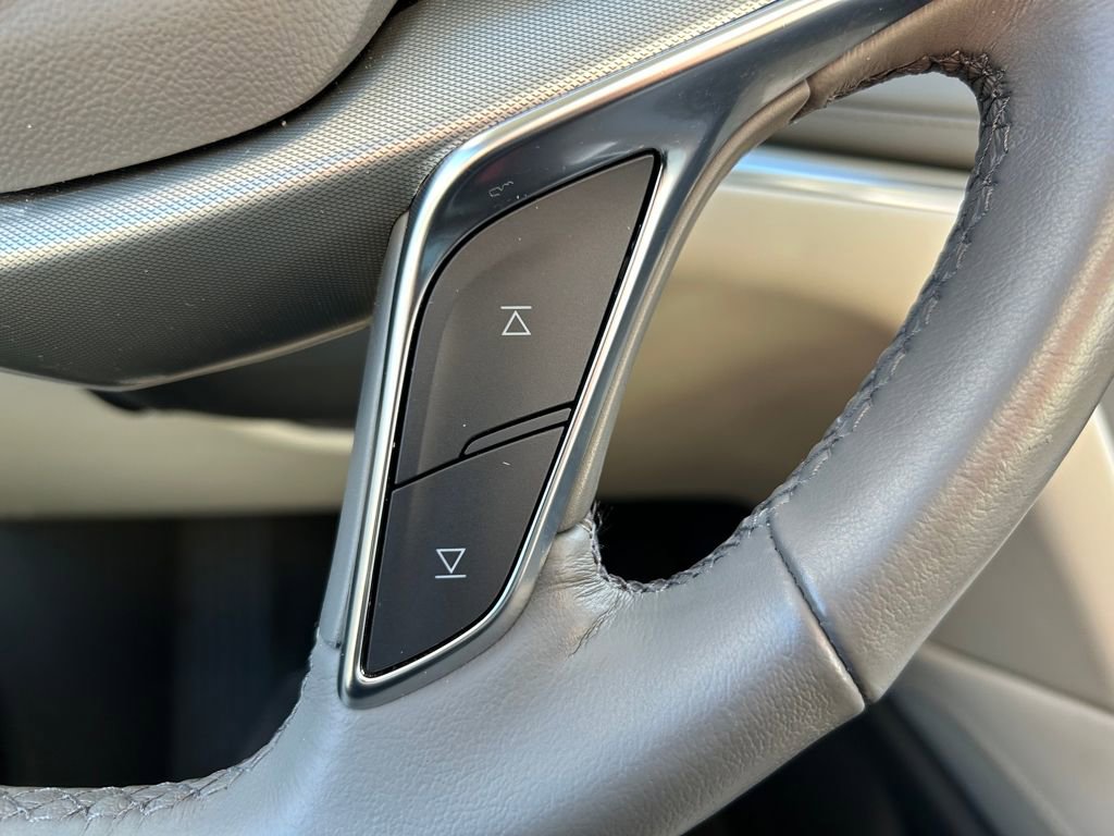 Used 2023 Cadillac XT5 Premium Luxury w/ LPO, Floor Liner Package image 20