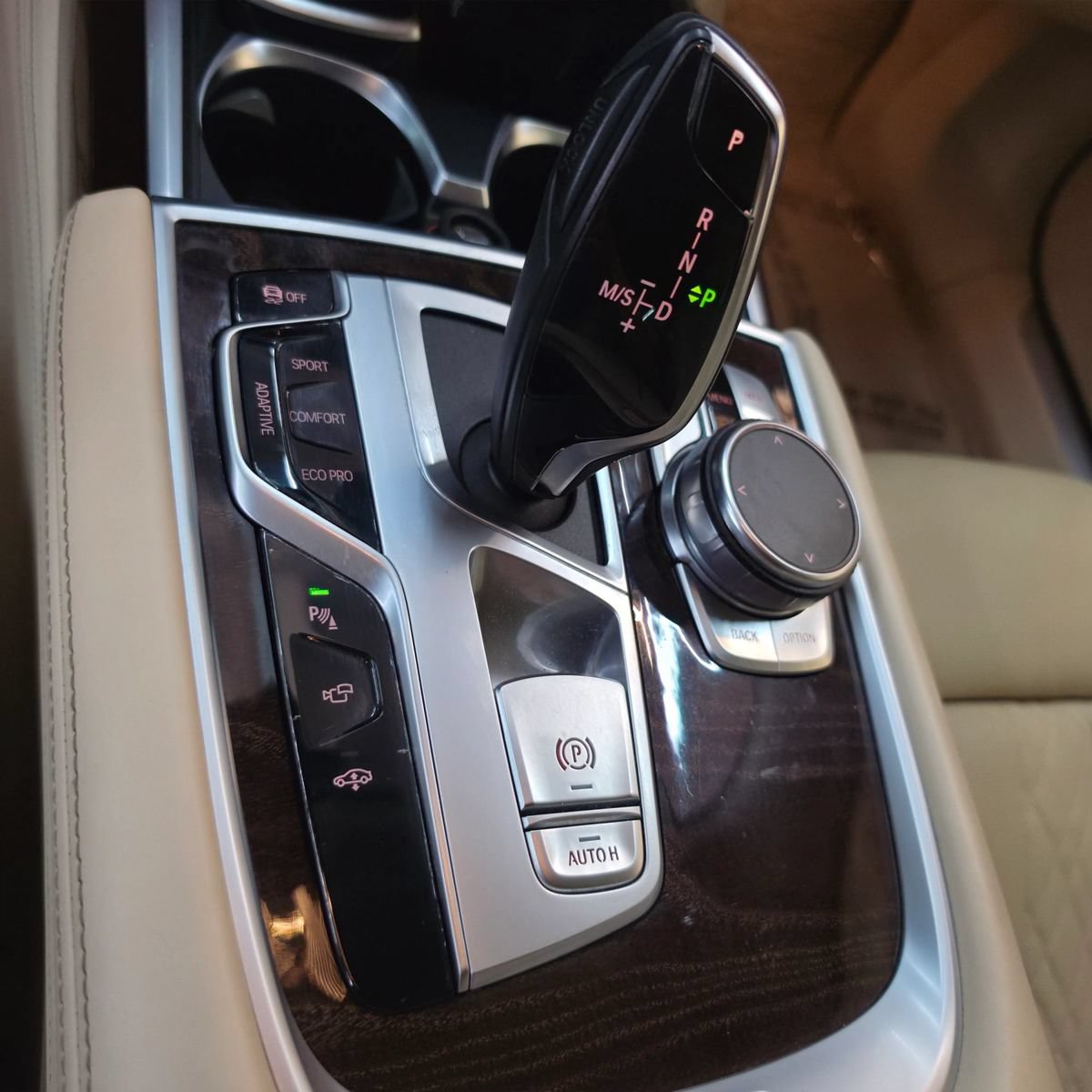 Used 2019 BMW 750i xDrive AWD/4WD image 20