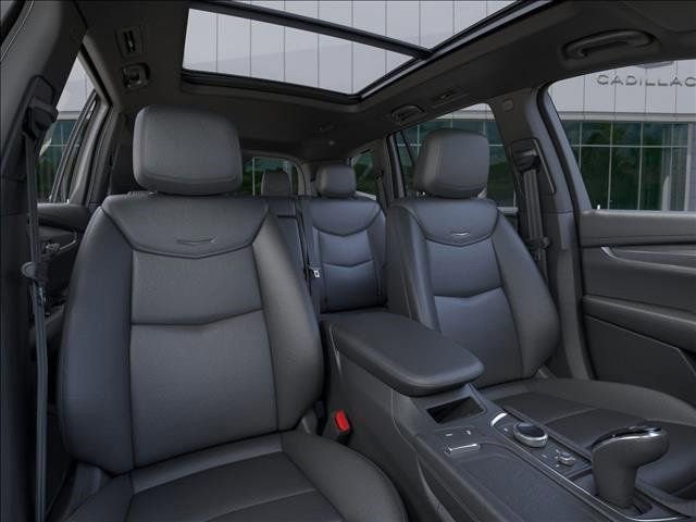 New 2025 Cadillac XT6 Luxury image 16