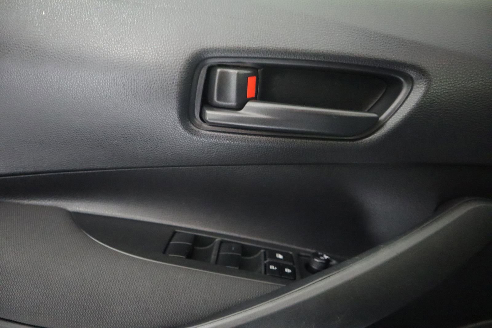 Used 2023 Toyota Corolla LE image 35