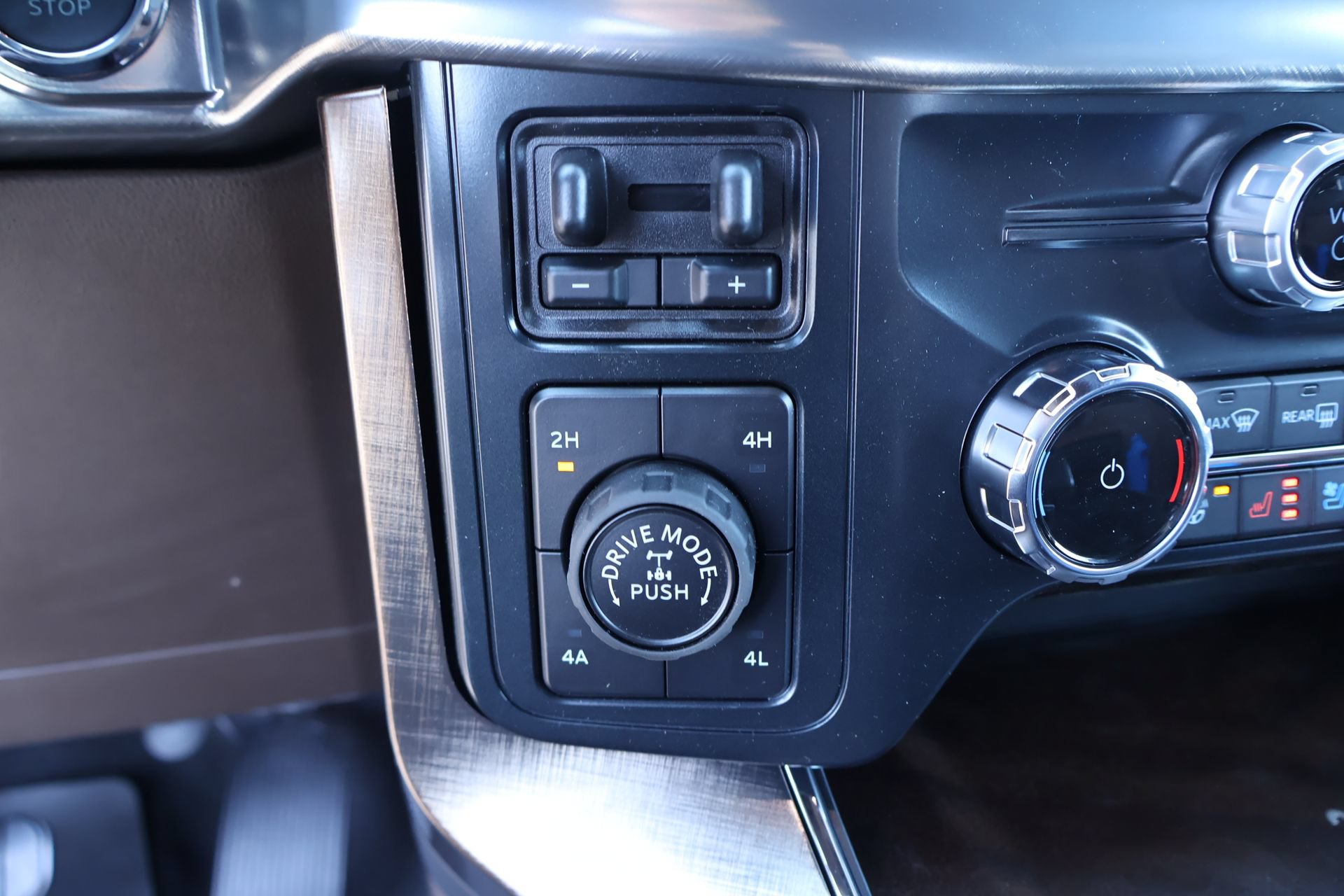 New 2026 Ford F150 King Ranch w/ Equipment Group 601A High AWD/4WD image 10