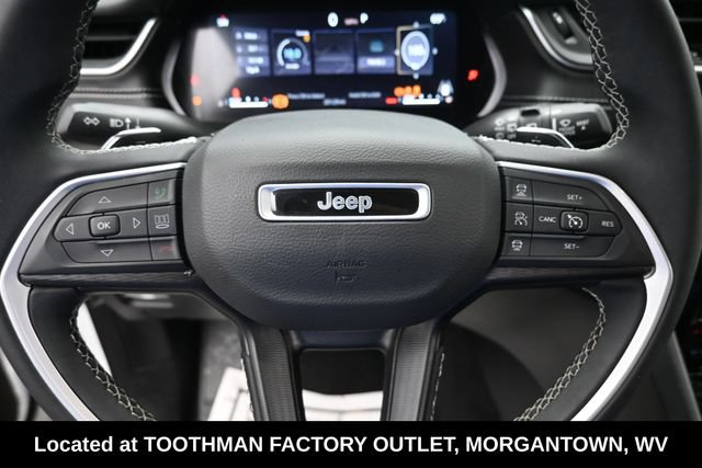 Used 2023 Jeep Grand Cherokee L Laredo AWD/4WD image 15