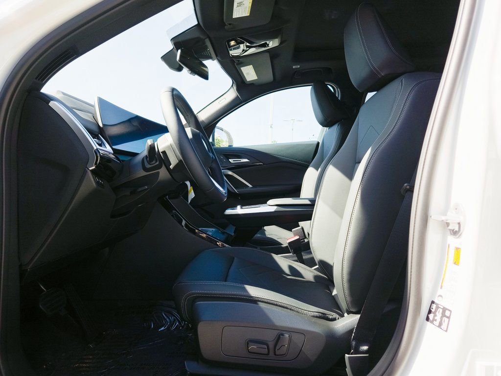 New 2026 BMW X2 xDrive28i w/ Technology Package image 7