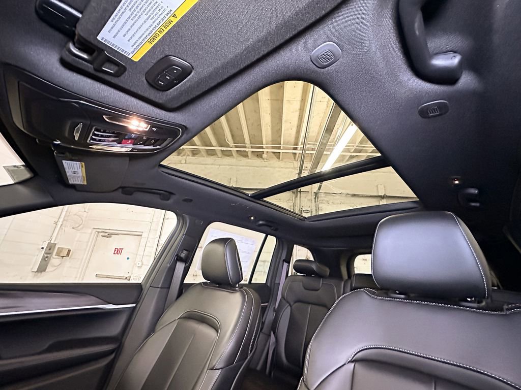 New 2025 Jeep Grand Cherokee Limited w/ MOPAR Finishing Package image 21