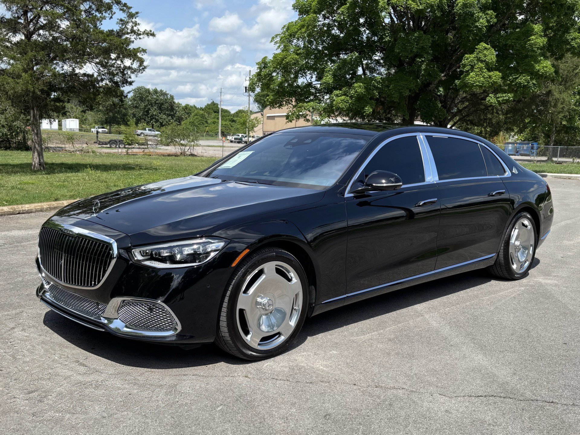 Used 2024 Mercedes-Benz Maybach S 580 4MATIC image 2