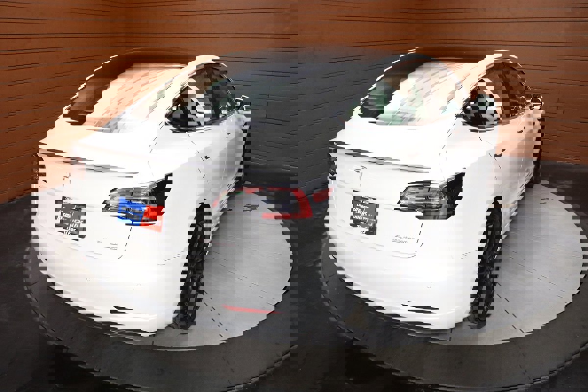 Used 2020 Tesla Model 3 Performance image 7