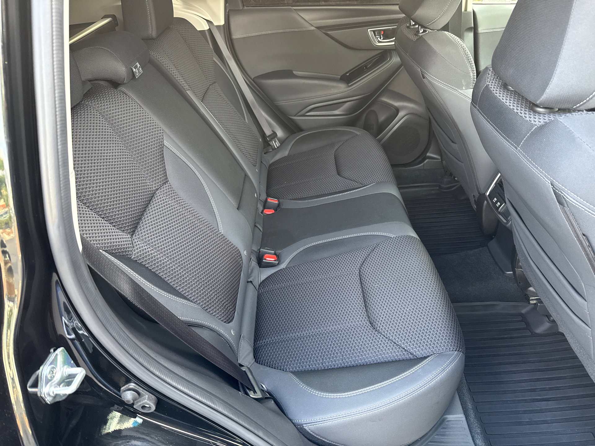 Used 2024 Subaru Forester Premium AWD/4WD image 17