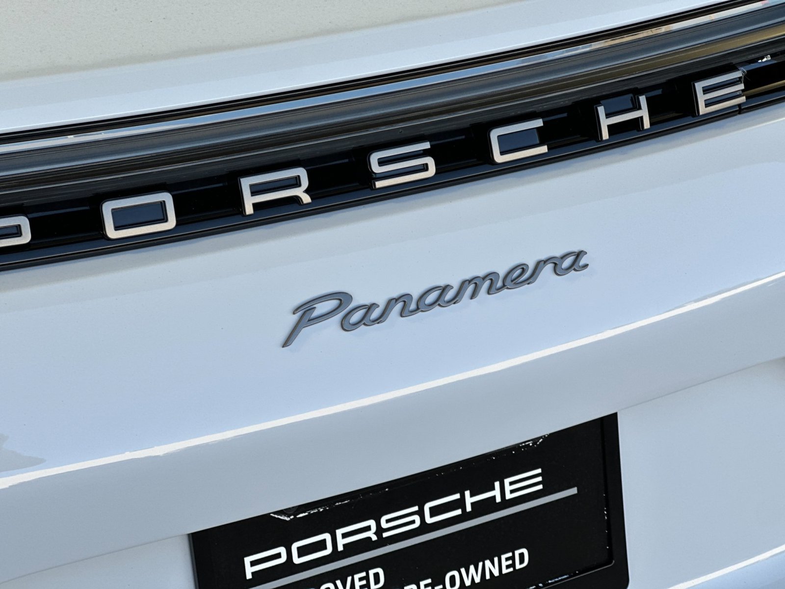 Certified 2023 Porsche Panamera Platinum Edition RWD image 33
