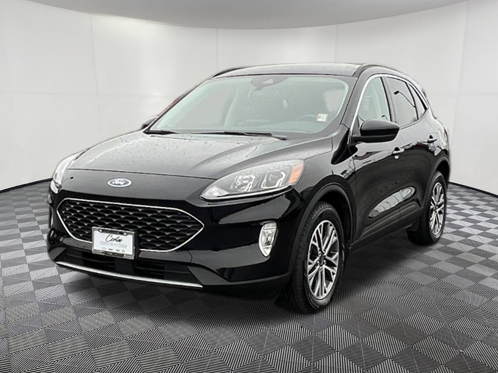 Used 2021 Ford Escape SEL w/ Technology Package image 3