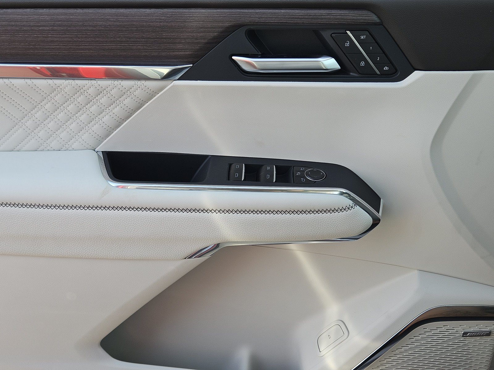New 2027 GMC Acadia Denali FWD image 16