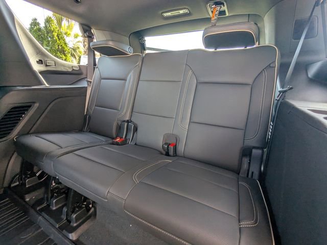 New 2026 GMC Yukon Elevation AWD/4WD image 14