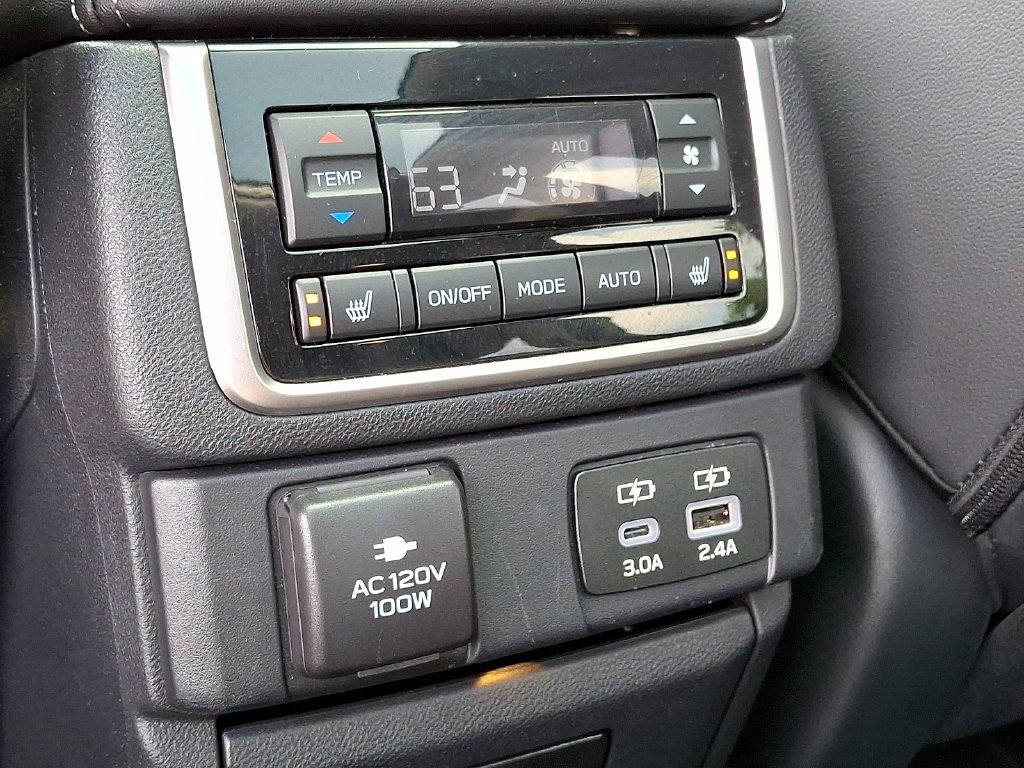 Used 2025 Subaru Ascent Touring w/ Popular Package #2 AWD/4WD image 12