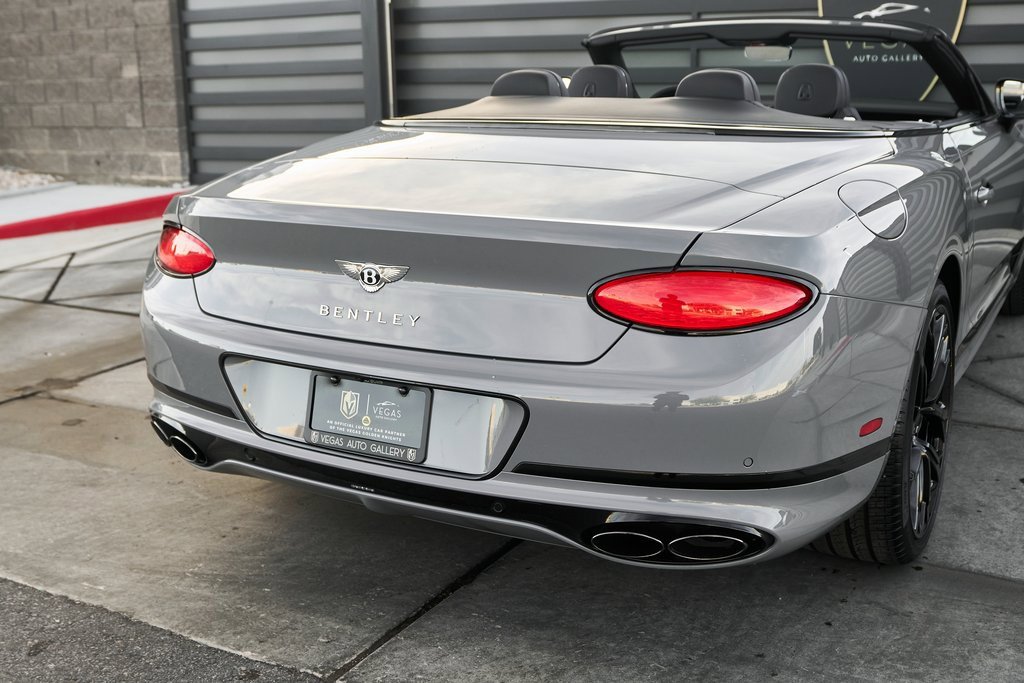 Used 2024 Bentley Continental GT S image 16