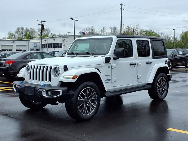 Used 2023 Jeep Wrangler Unlimited Sahara w/ Cold Weather Group AWD/4WD image 1