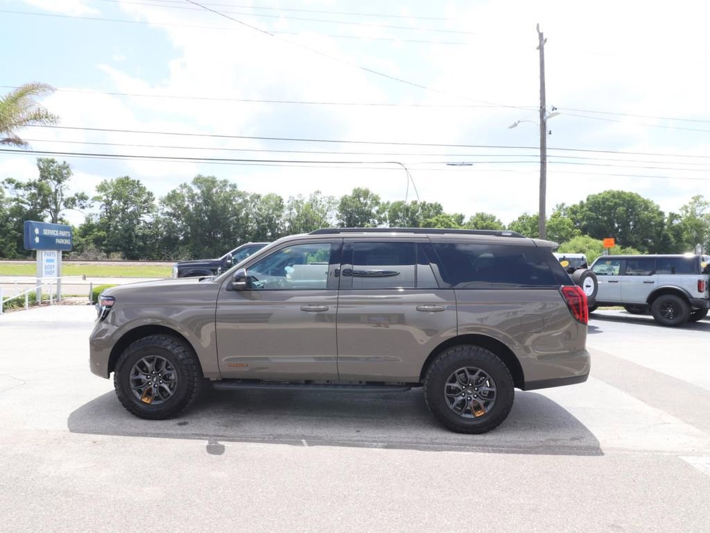 New 2026 Ford Expedition Tremor image 9
