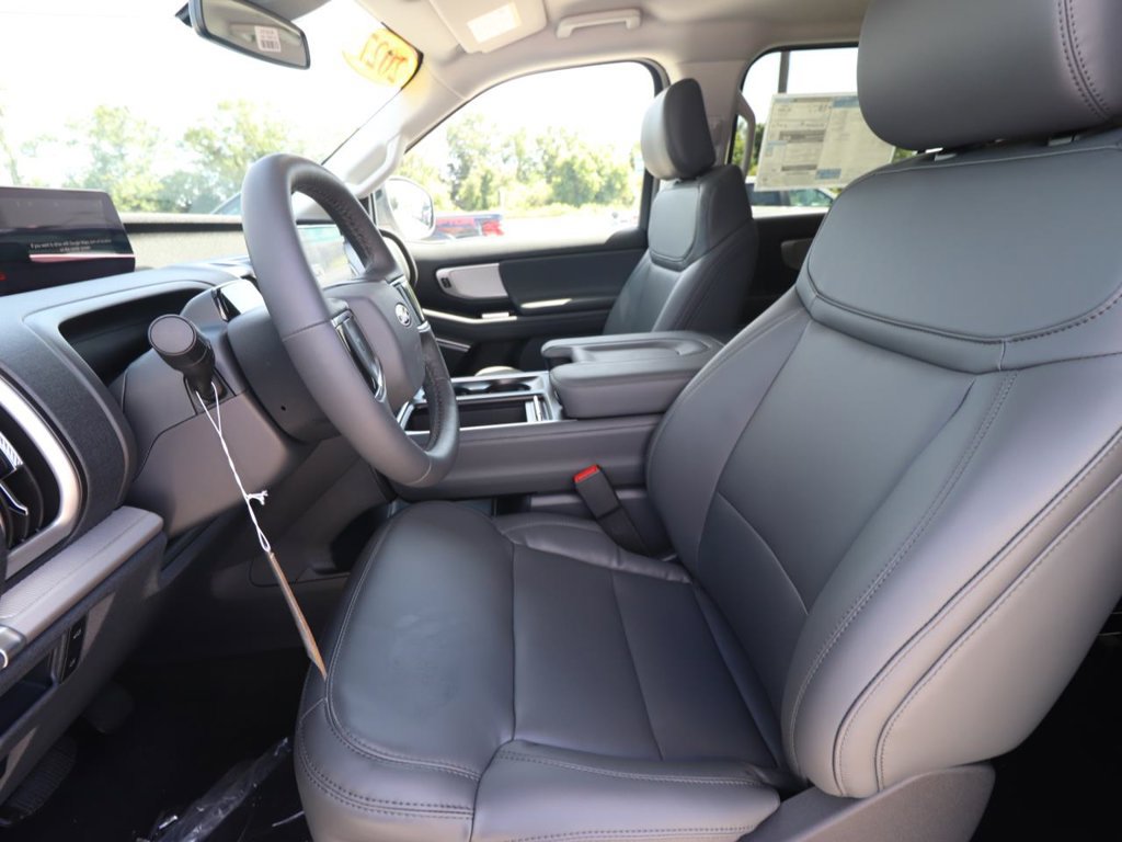 New 2027 Ford Expedition Active RWD image 2
