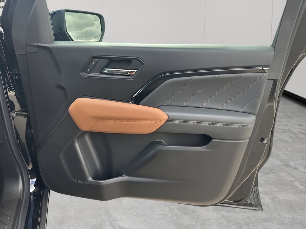 New 2026 GMC Canyon AT4 w/ Nightfall Essentials Package AWD/4WD image 15