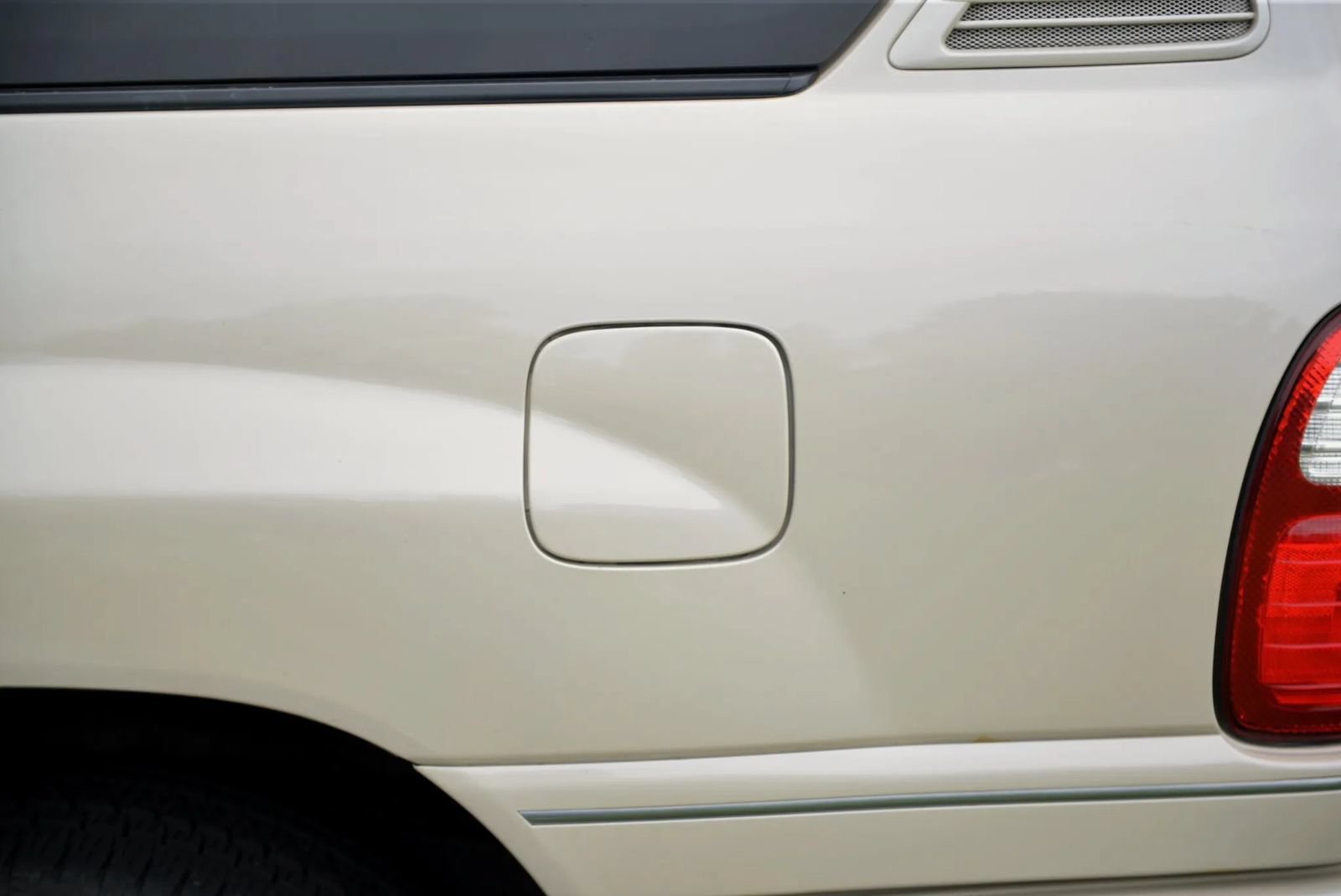 Used 2005 Lexus LX 470 4WD image 38