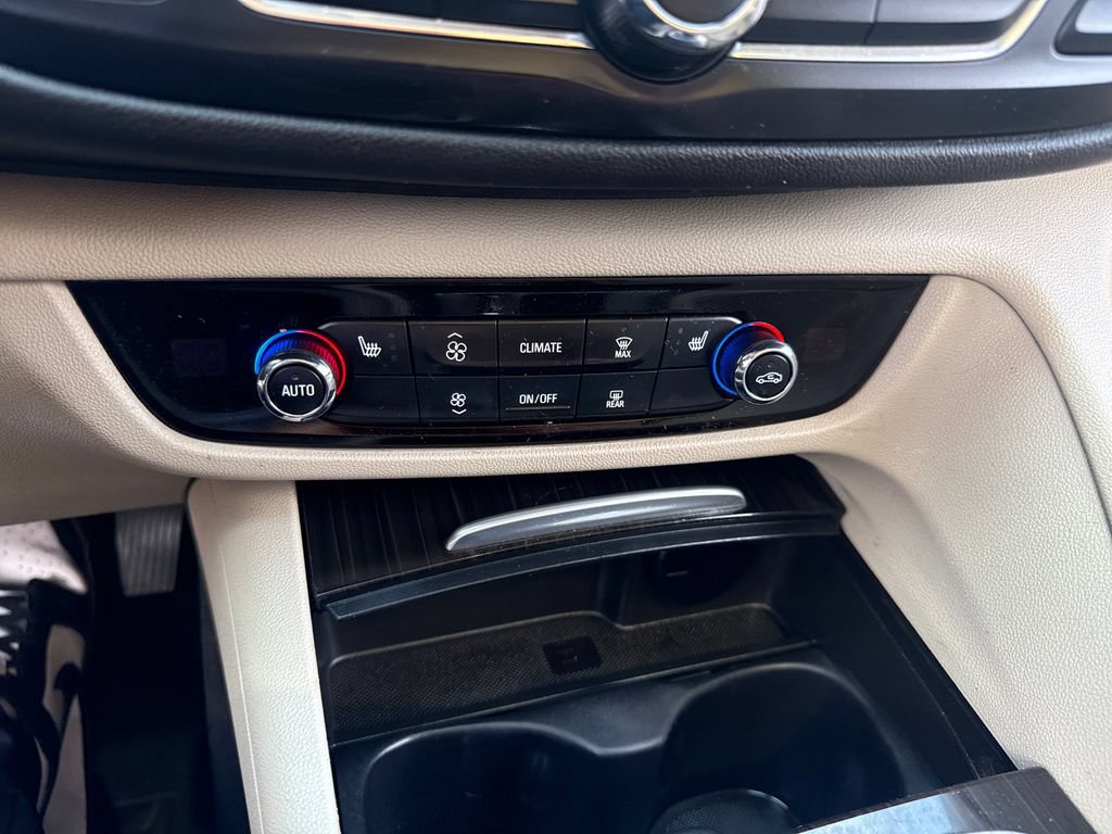 Used 2019 Buick Regal Essence w/ Driver Confidence Package I AWD/4WD image 34