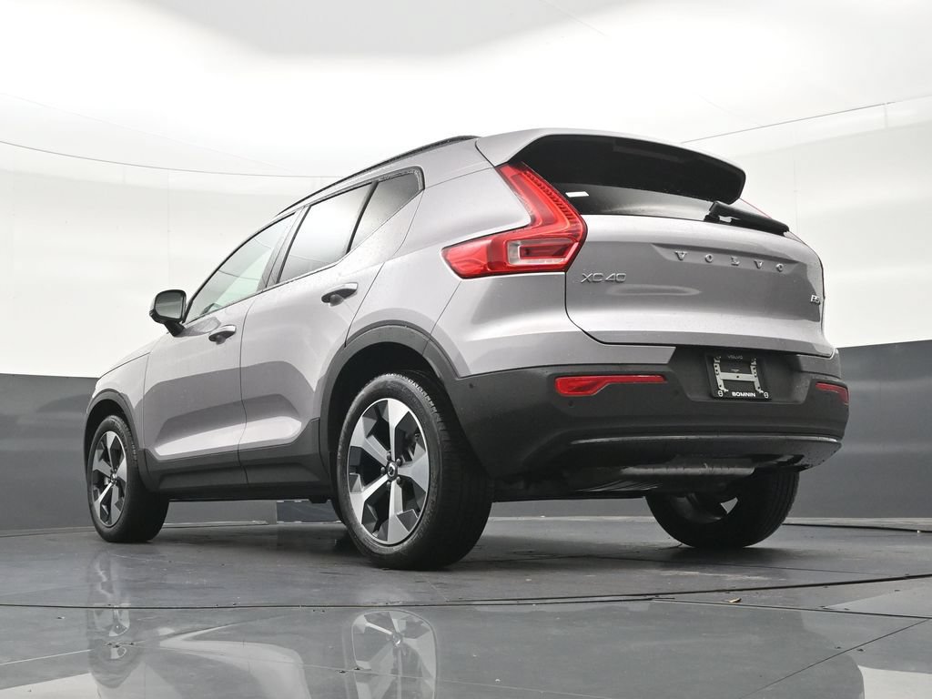 New 2026 Volvo XC40 B5 Plus w/ Protection Package Premier AWD/4WD image 23