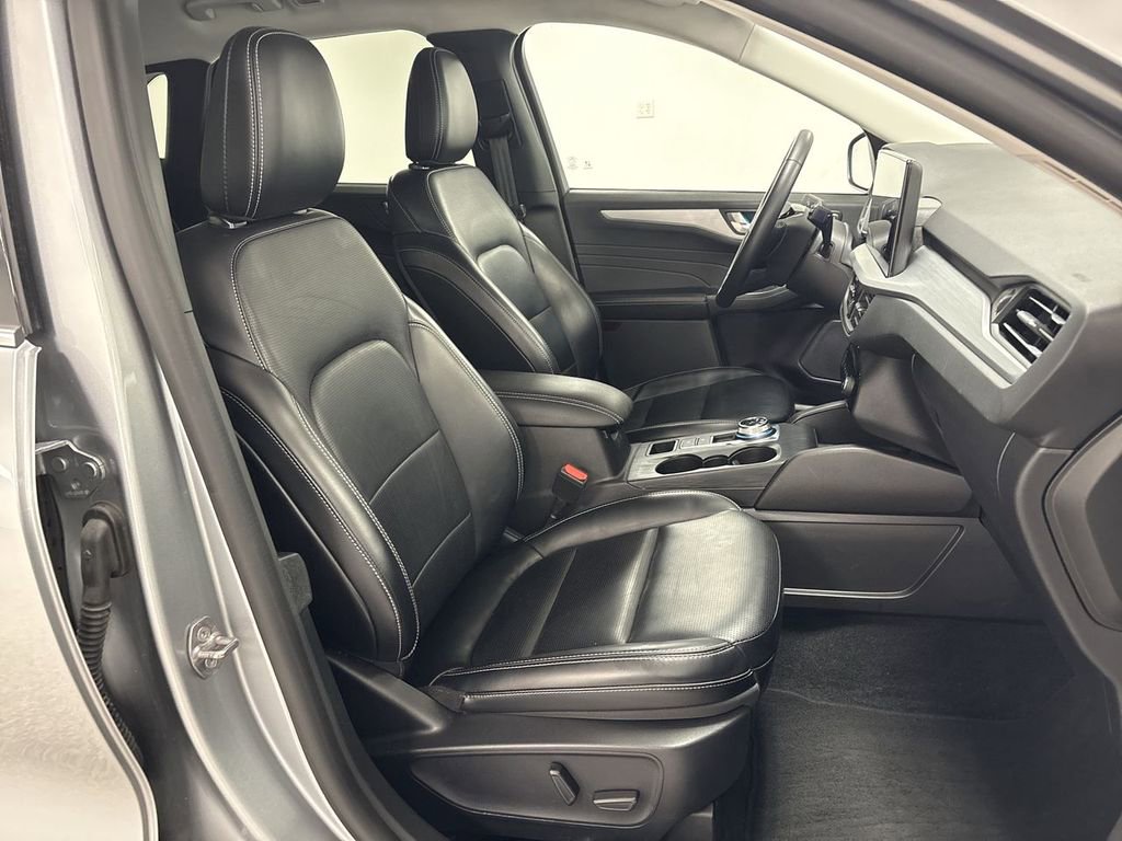Used 2024 Ford Escape Platinum image 19