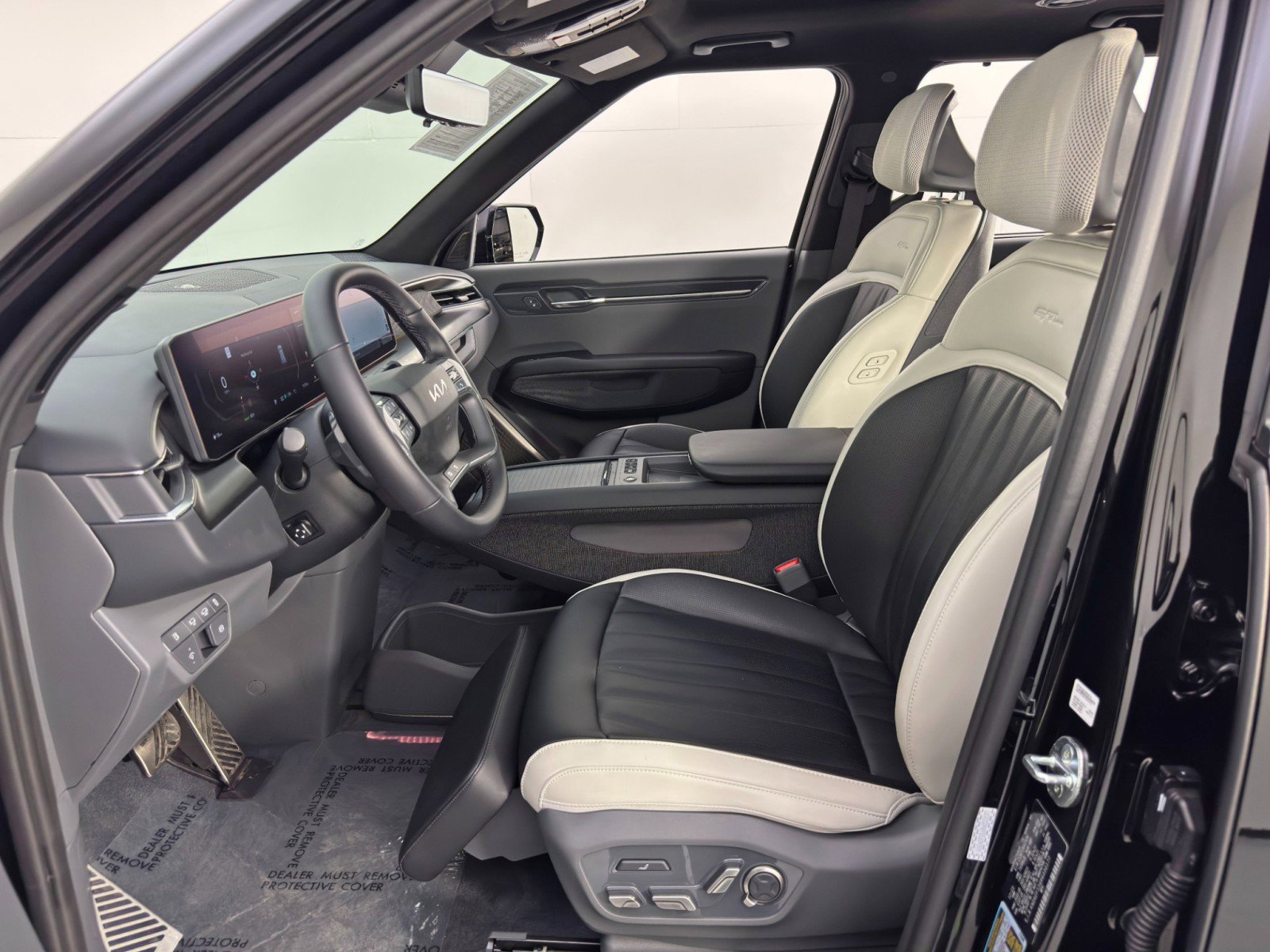 Used 2024 Kia EV9 GT-Line image 17