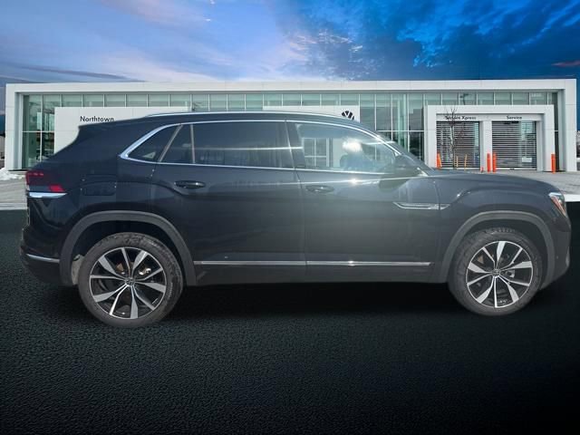 New 2026 Volkswagen Atlas Cross Sport SEL Premium R-Line AWD/4WD image 7