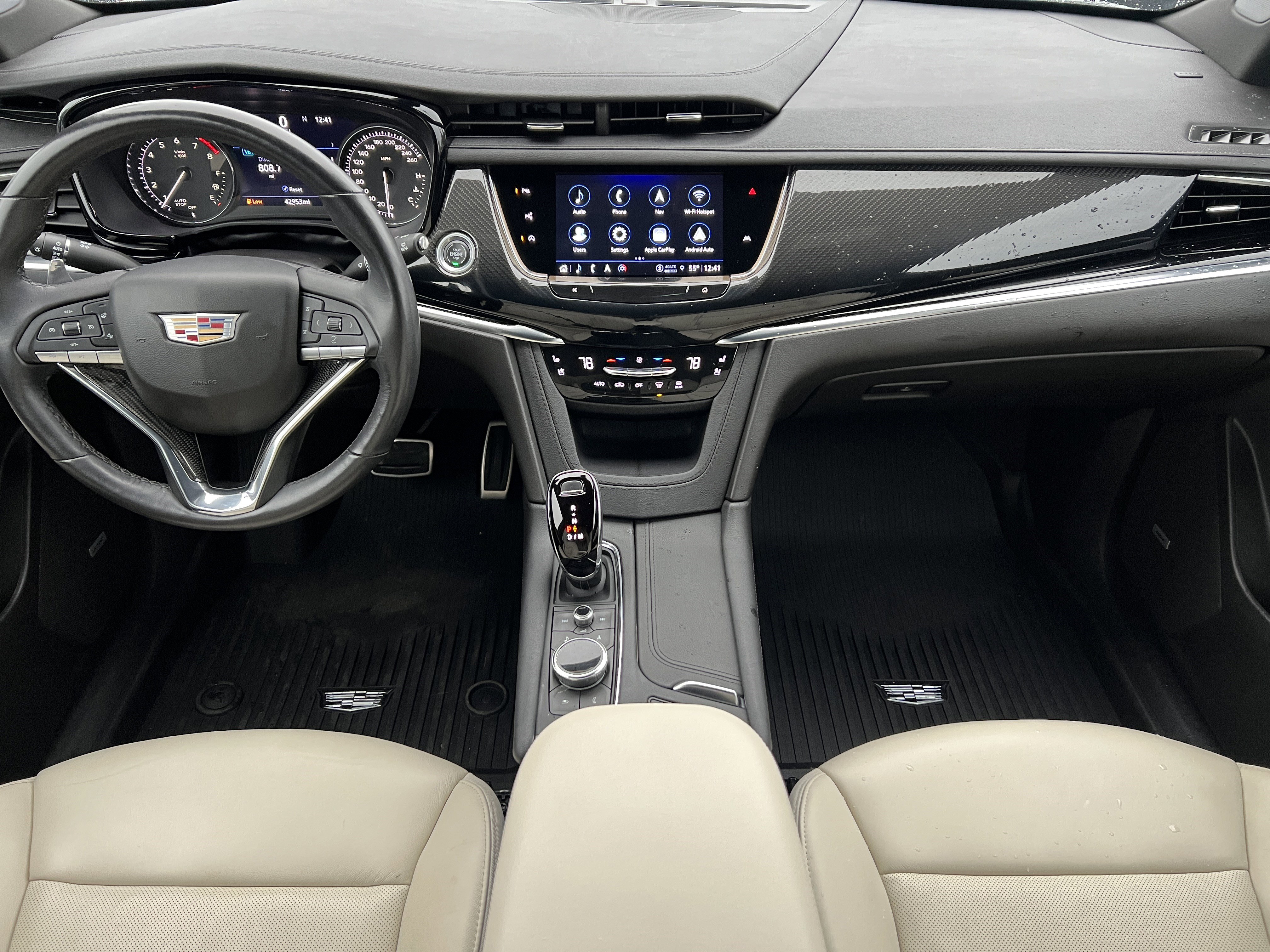 Used 2023 Cadillac XT6 Sport w/ Technology Package image 38