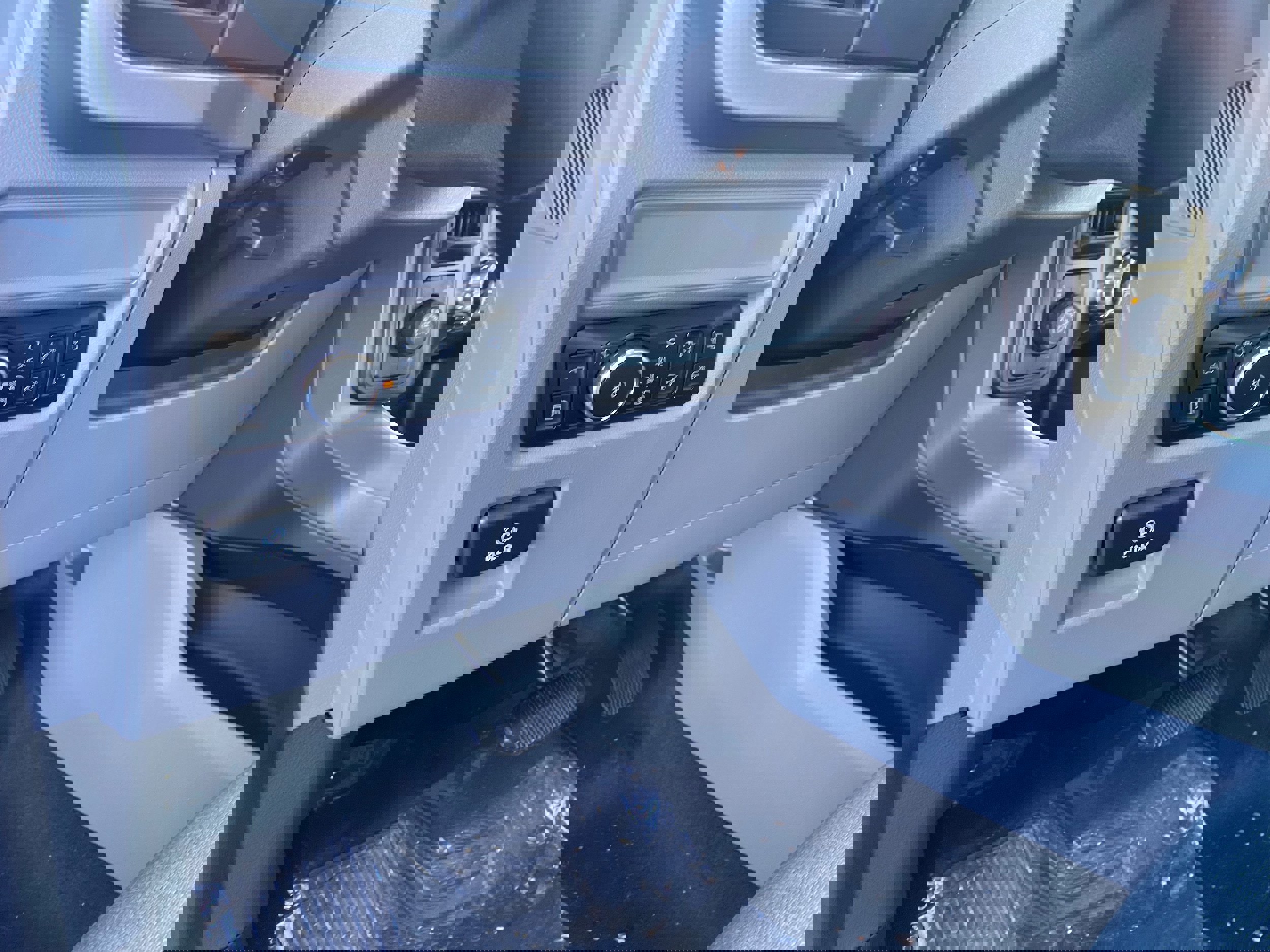 New 2025 Ford F150 XLT w/ Equipment Group 302A MID image 35