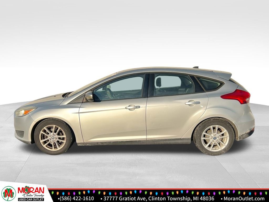 Used 2015 Ford Focus SE image 2