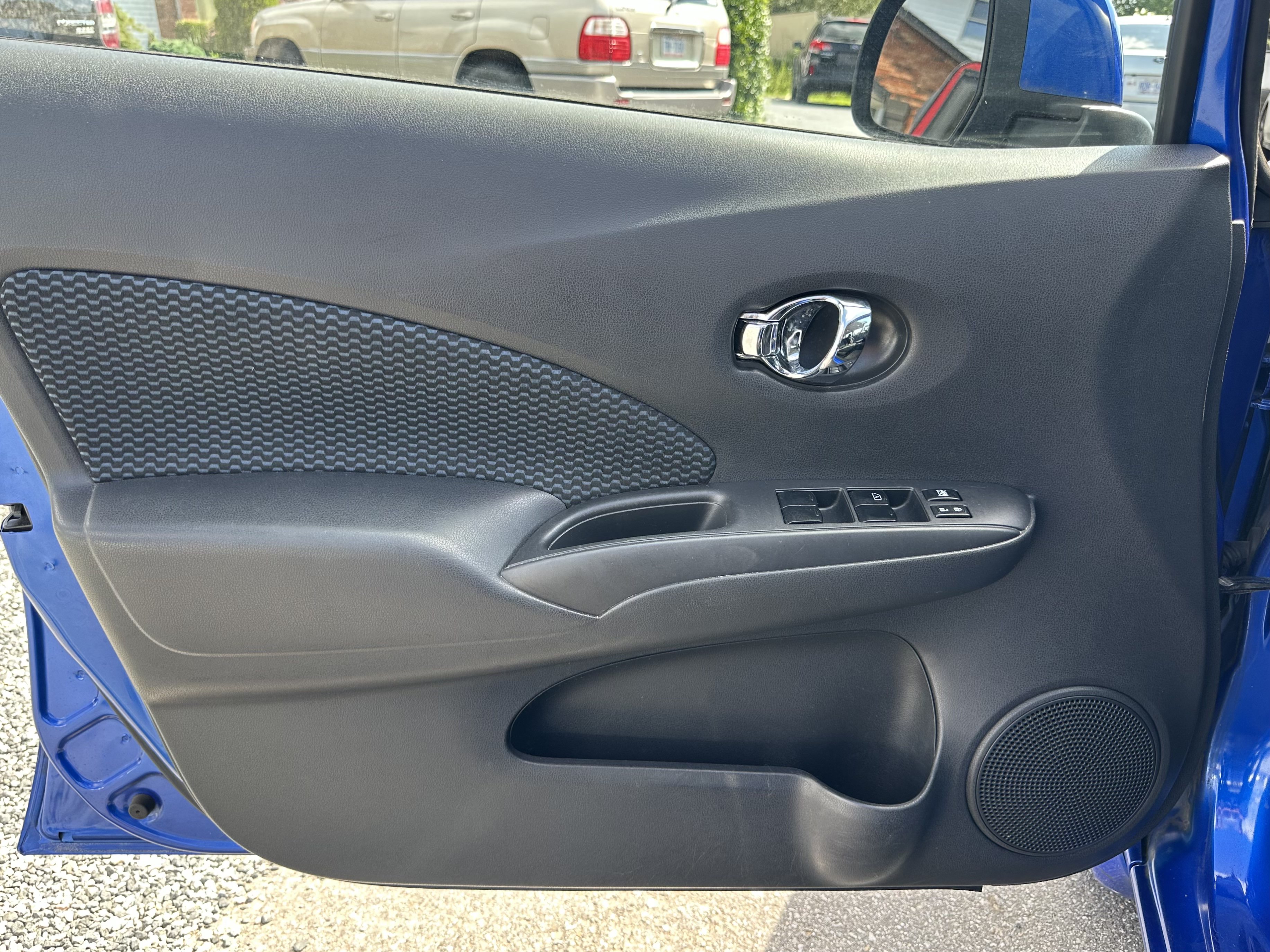 Used 2014 Nissan Versa Note SV FWD image 8