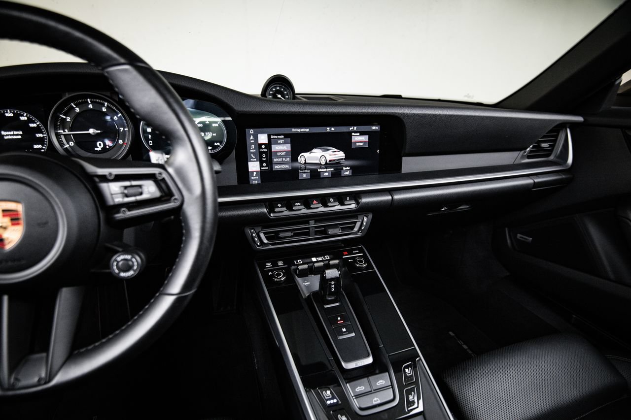 Certified 2020 Porsche 911 Carrera 4S AWD/4WD image 19