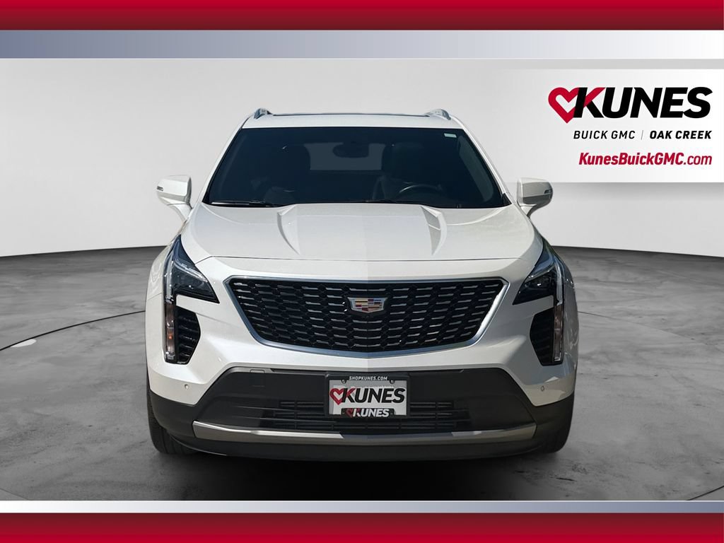 Used 2023 Cadillac XT4 Premium Luxury w/ Enhanced Visibility Package AWD/4WD image 3