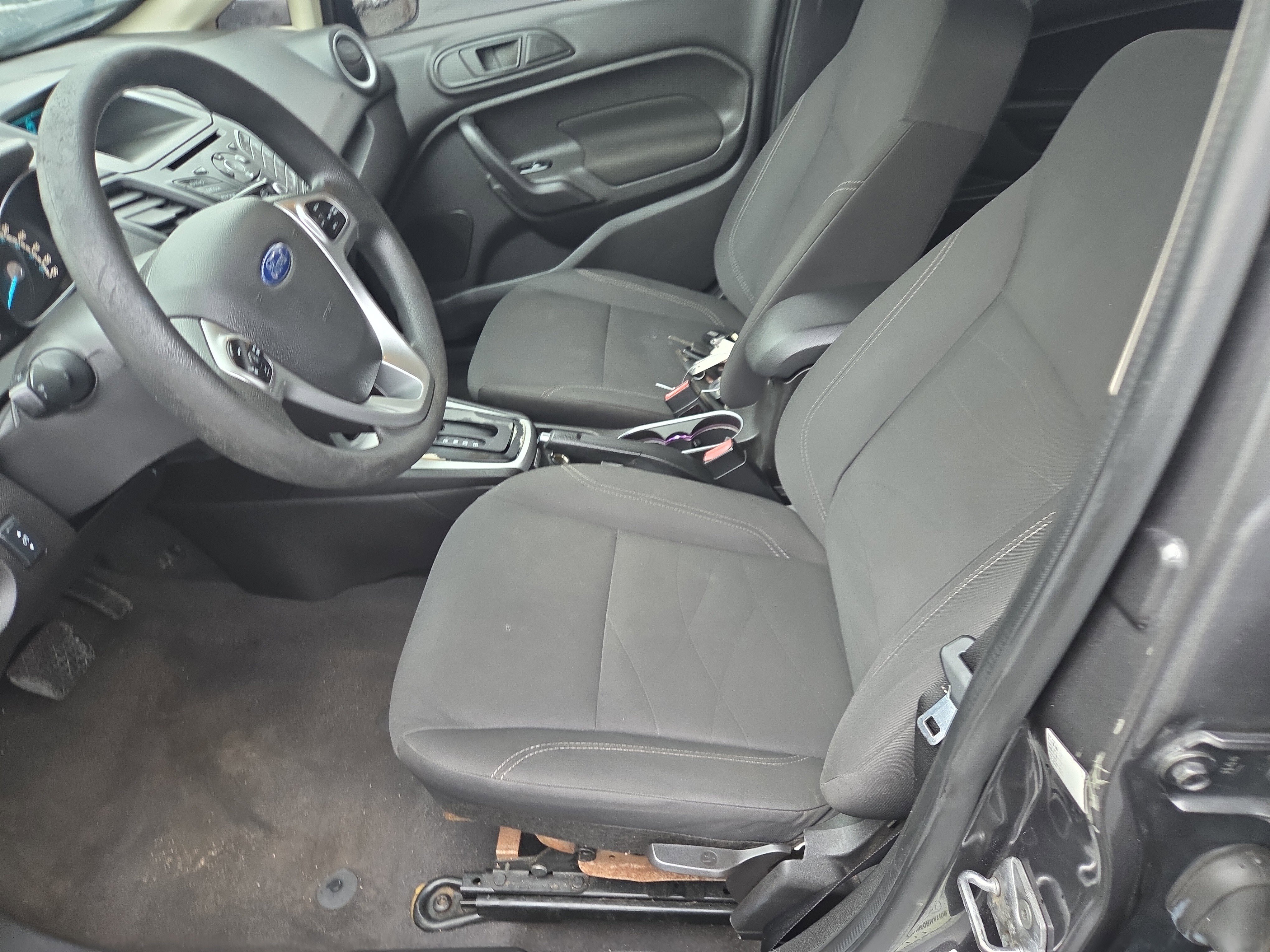 Used 2017 Ford Fiesta SE image 10