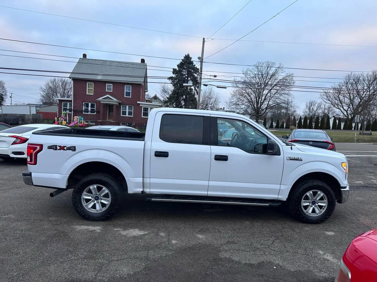 Used 2016 Ford F150 XLT w/ Equipment Group 301A Mid image 4