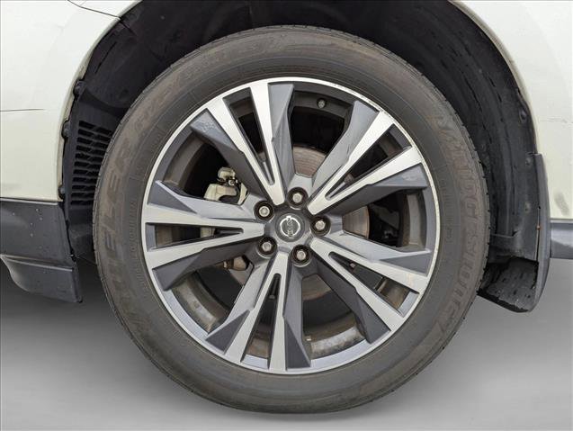 Used 2019 Nissan Pathfinder Platinum w/ Cargo Package image 13
