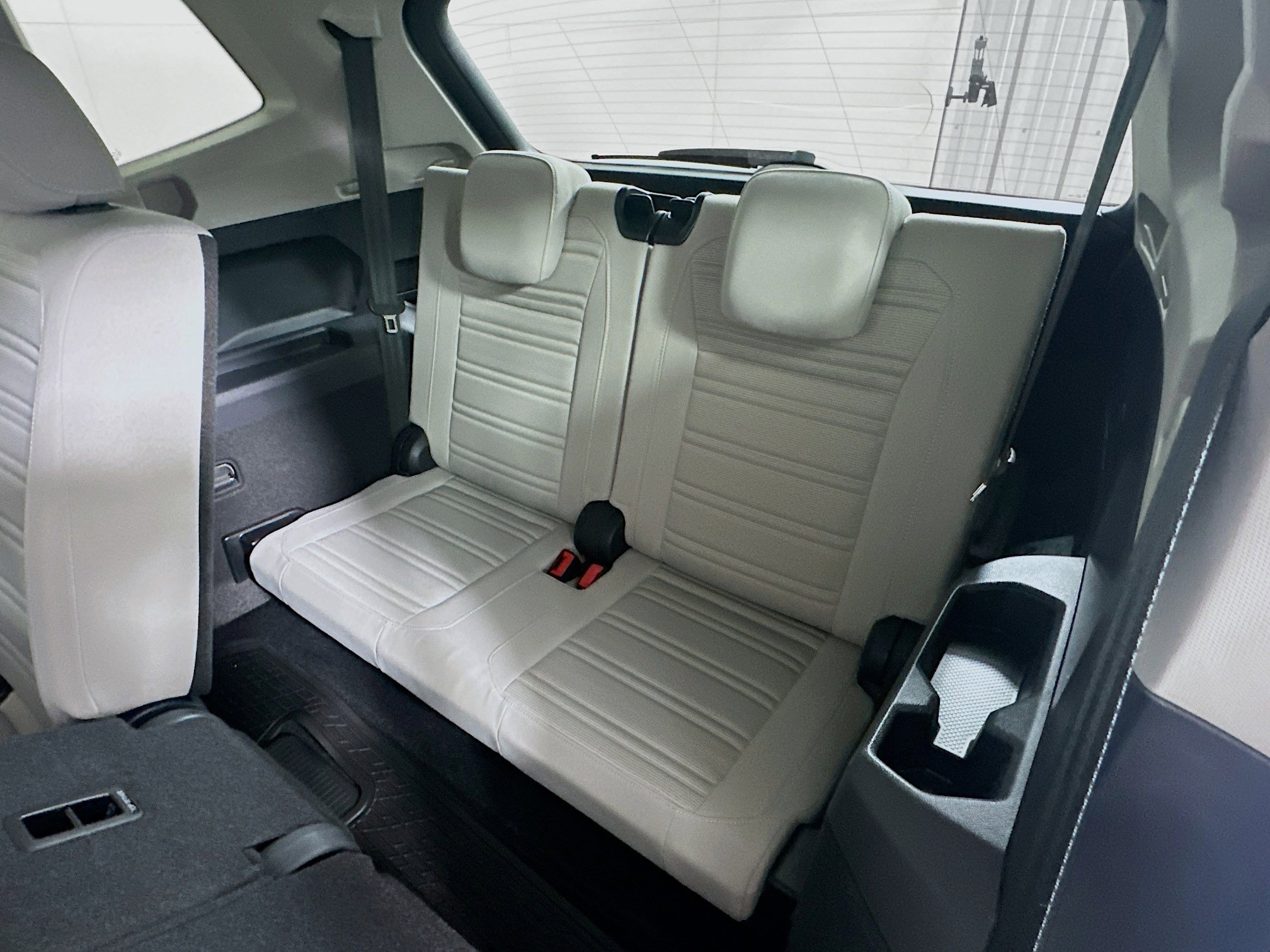 Used 2024 Volkswagen Tiguan S image 26