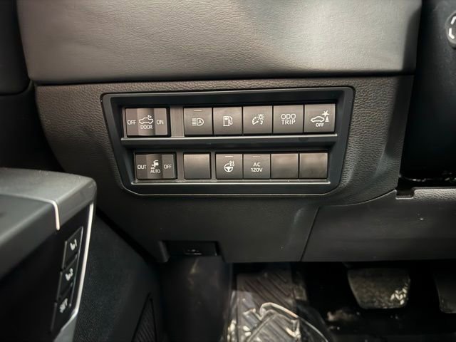 Used 2023 Toyota Tundra Platinum w/ Advanced Package image 32