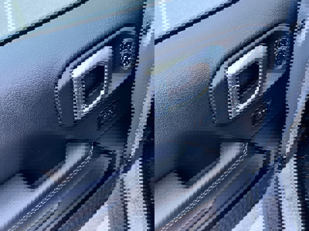 Used 2022 Jeep Gladiator Overland w/ Popular Equipment Package image 14