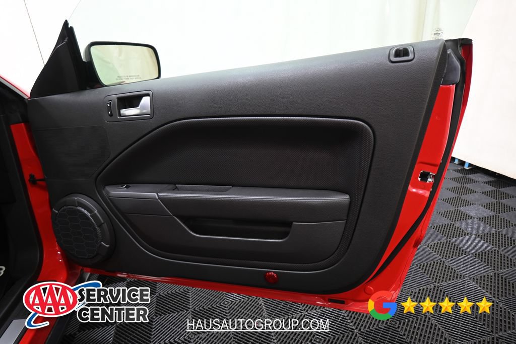Used 2009 Ford Mustang Shelby GT500 RWD image 17