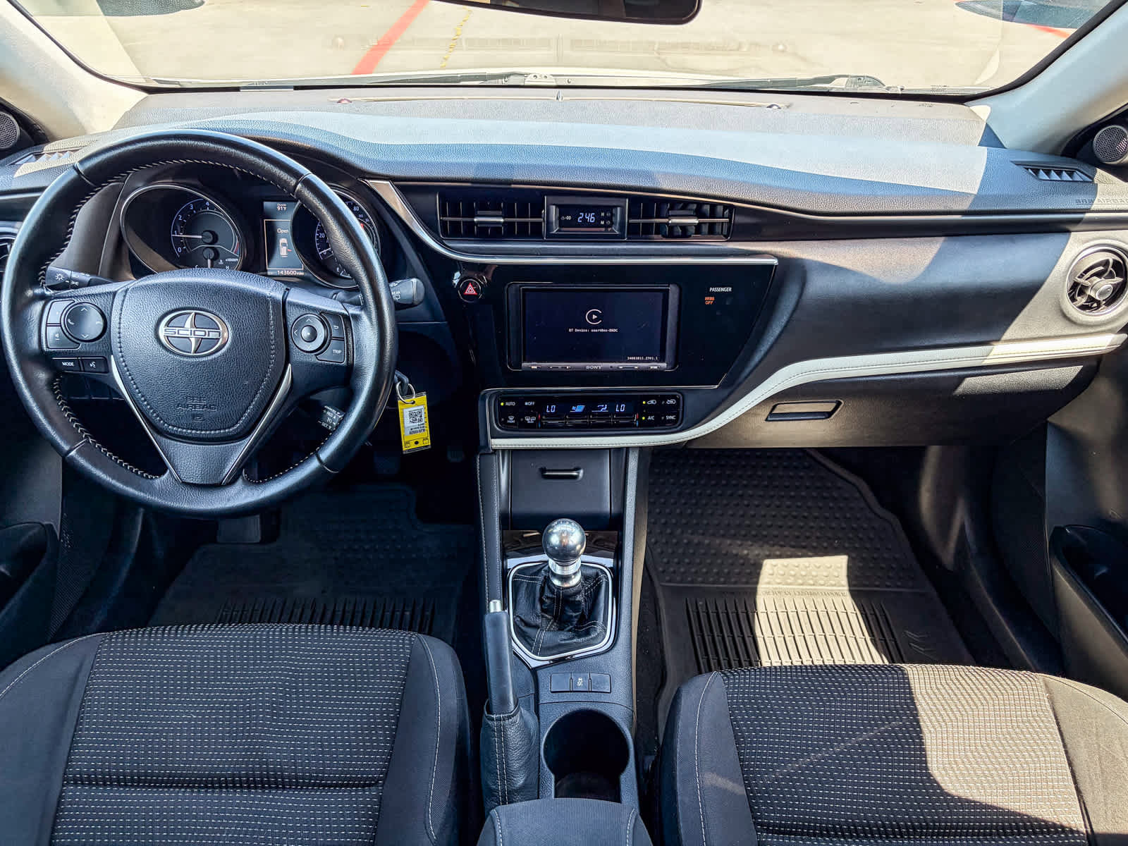Used 2016 Scion iM FWD image 11